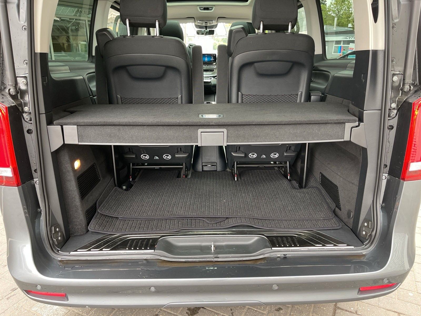 Fahrzeugabbildung Mercedes-Benz V 300 D Edition