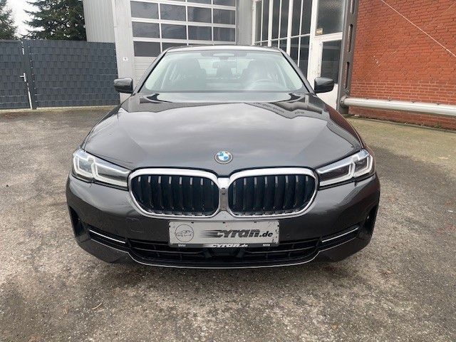 Fahrzeugabbildung BMW 545e xDrive Limousine