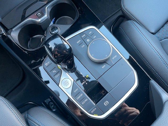 Fahrzeugabbildung BMW 120i M Sportpaket