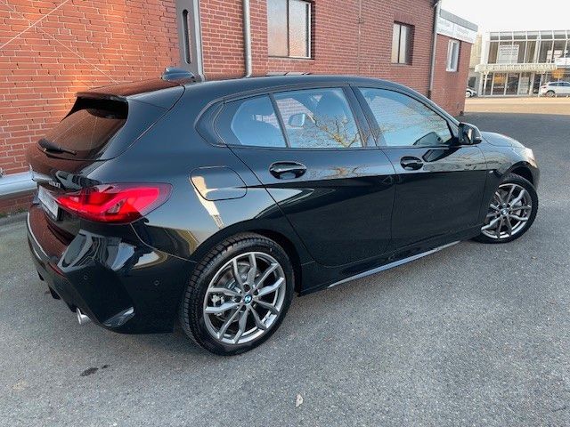 Fahrzeugabbildung BMW 120i M Sportpaket
