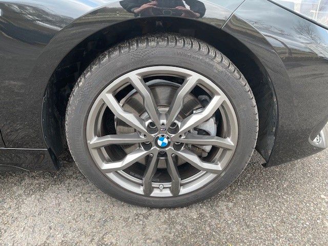 Fahrzeugabbildung BMW 120i M Sportpaket