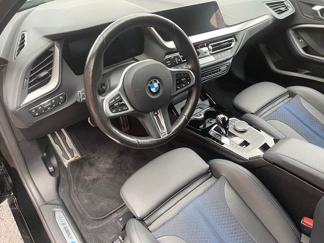 Fahrzeugabbildung BMW 120i M Sportpaket