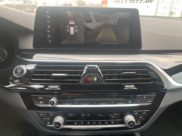 Fahrzeugabbildung BMW 520 d xDrive Sport Line HEAD UP,LEDER,PANO,AHK