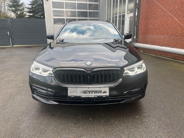 Fahrzeugabbildung BMW 520 d xDrive Sport Line HEAD UP,LEDER,PANO,AHK