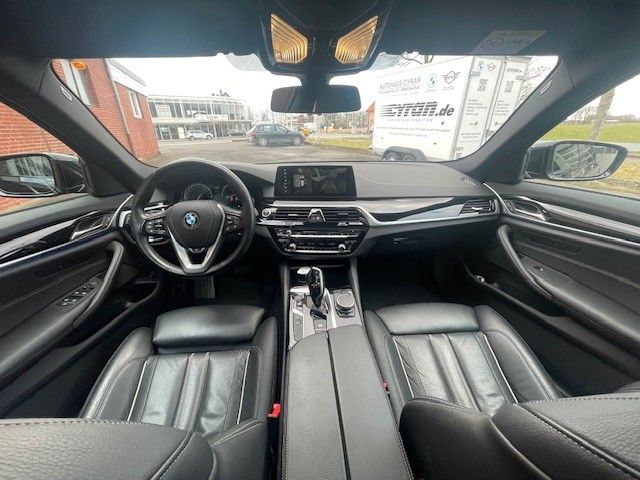 Fahrzeugabbildung BMW 520 d xDrive Sport Line HEAD UP,LEDER,PANO,AHK