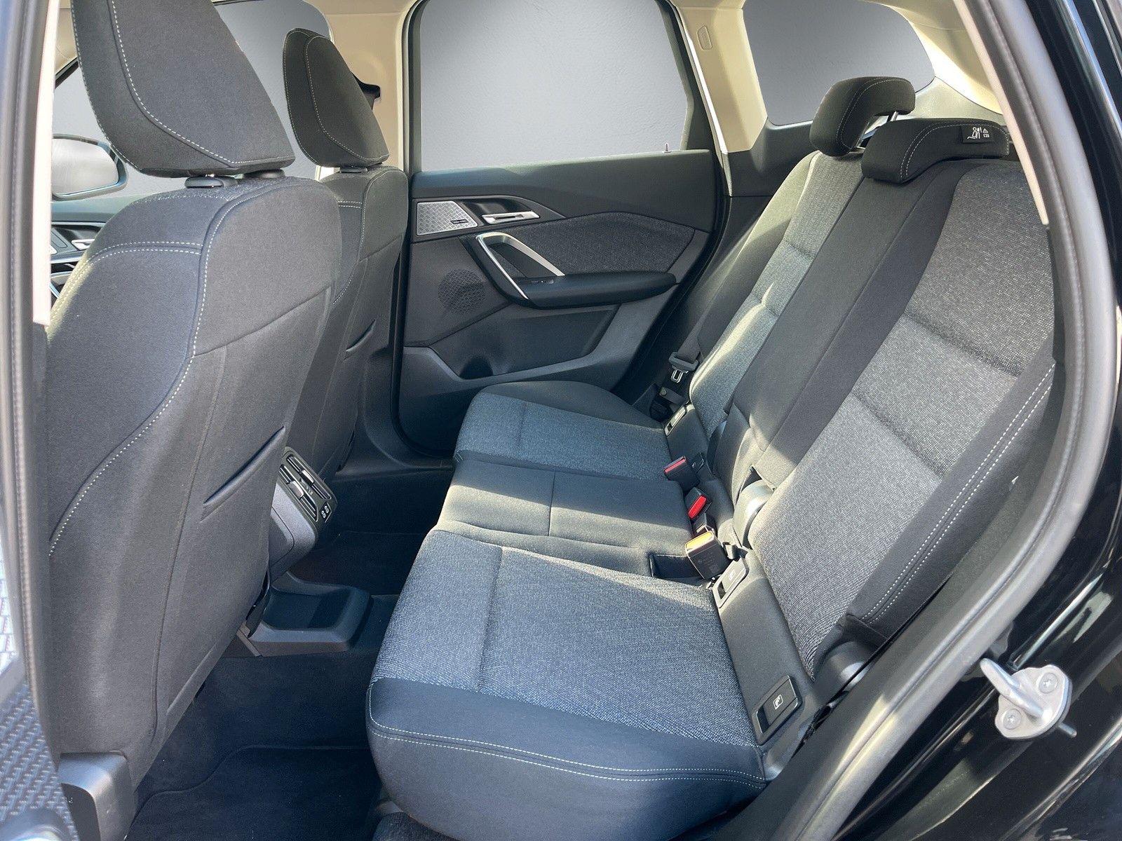 Fahrzeugabbildung BMW X1 sDrive 20 i