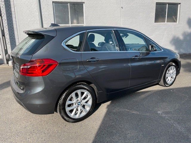 Fahrzeugabbildung BMW Active Tourer 218 d Luxury Line