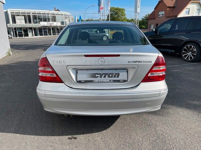 Fahrzeugabbildung Mercedes-Benz C 180 Lim. Elegance Rentnerfahrzeug