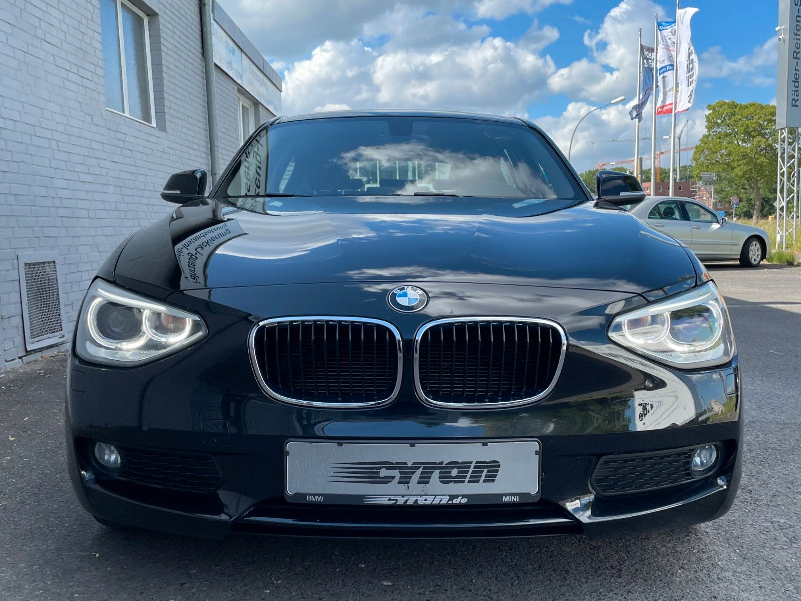 Fahrzeugabbildung BMW 116i