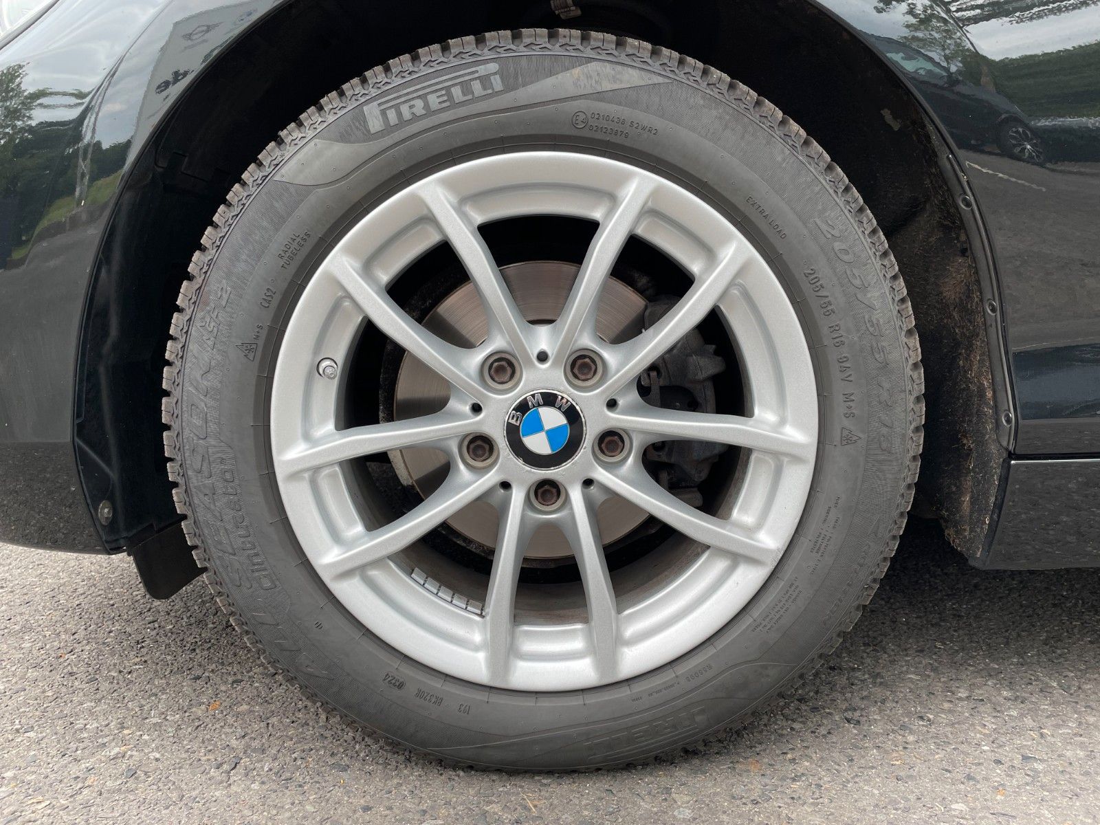 Fahrzeugabbildung BMW 218i Coupe