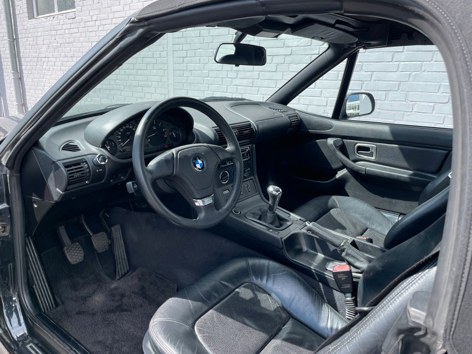 Fahrzeugabbildung BMW Z3 Cabriolet