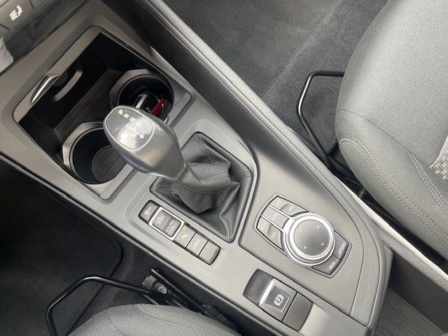 Fahrzeugabbildung BMW X1 xDrive 25 e Advantage LED AHK NAVI