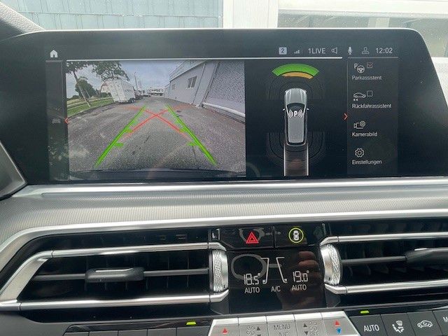 Fahrzeugabbildung BMW X5 xDrive 30d LASER HUD uvm.