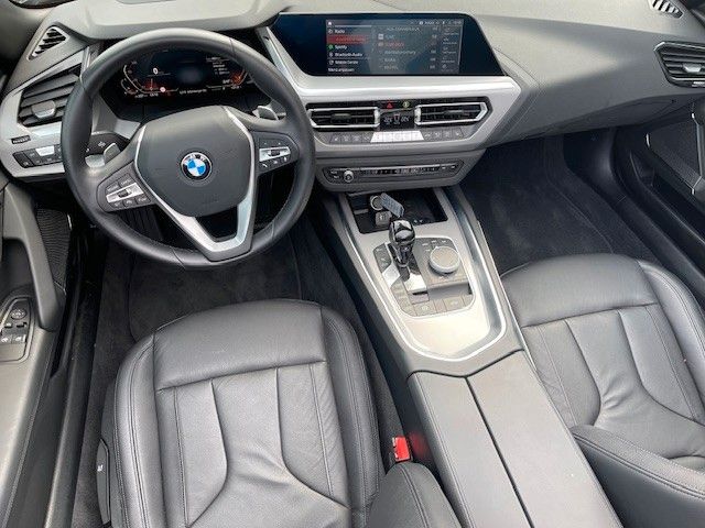 Fahrzeugabbildung BMW Z4 sDrive20i