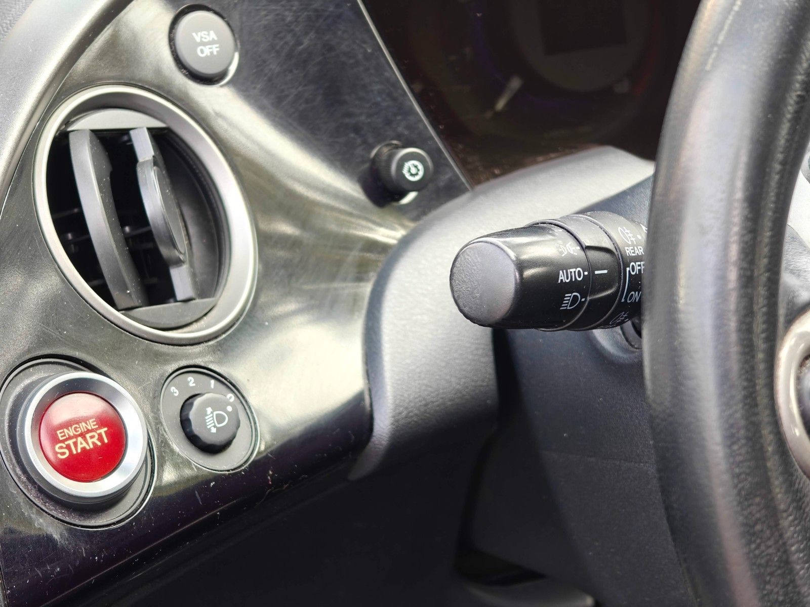 Fahrzeugabbildung Honda Civic Lim. 5-trg. 1.4 Sport