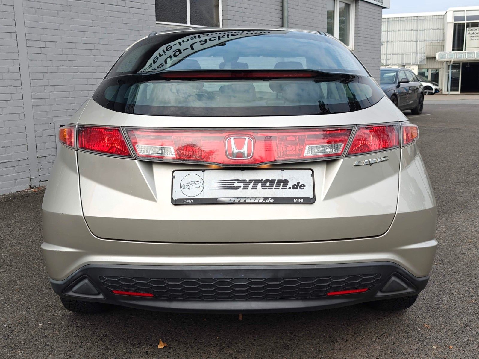 Fahrzeugabbildung Honda Civic Lim. 5-trg. 1.4 Sport