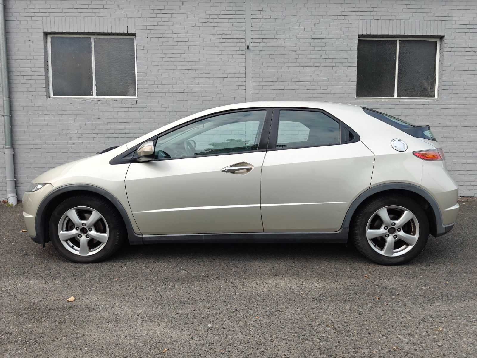 Fahrzeugabbildung Honda Civic Lim. 5-trg. 1.4 Sport