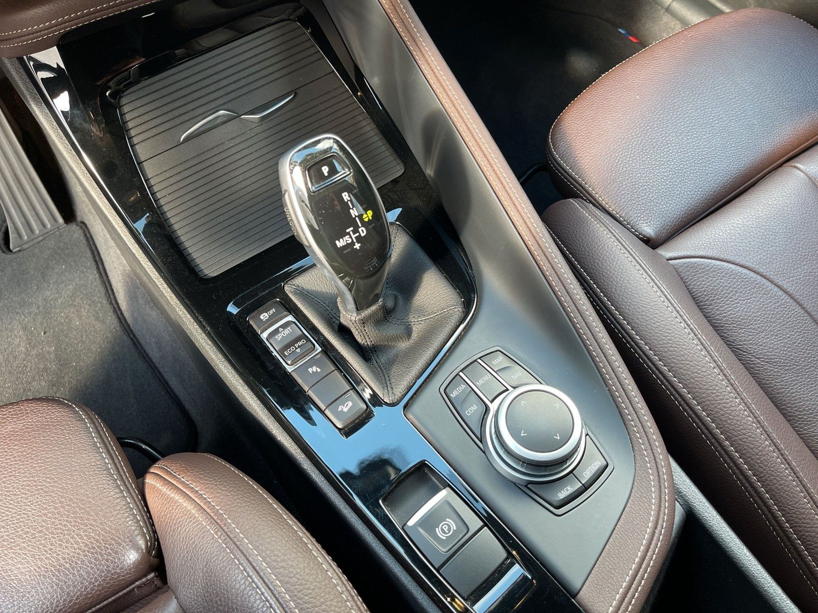 Fahrzeugabbildung BMW X2 M35i xDrive M Sportpaket