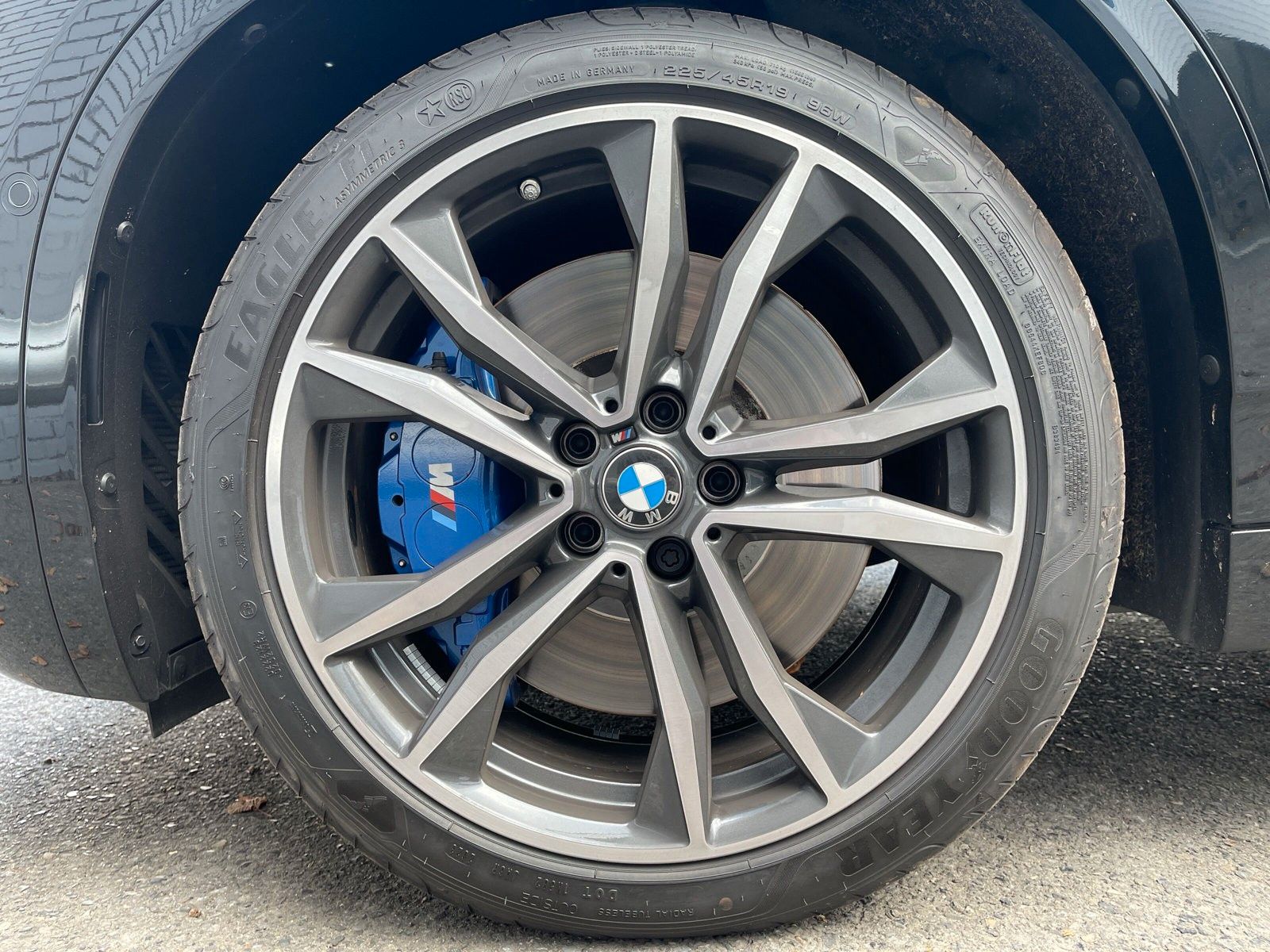 Fahrzeugabbildung BMW X2 M35i xDrive M Sportpaket