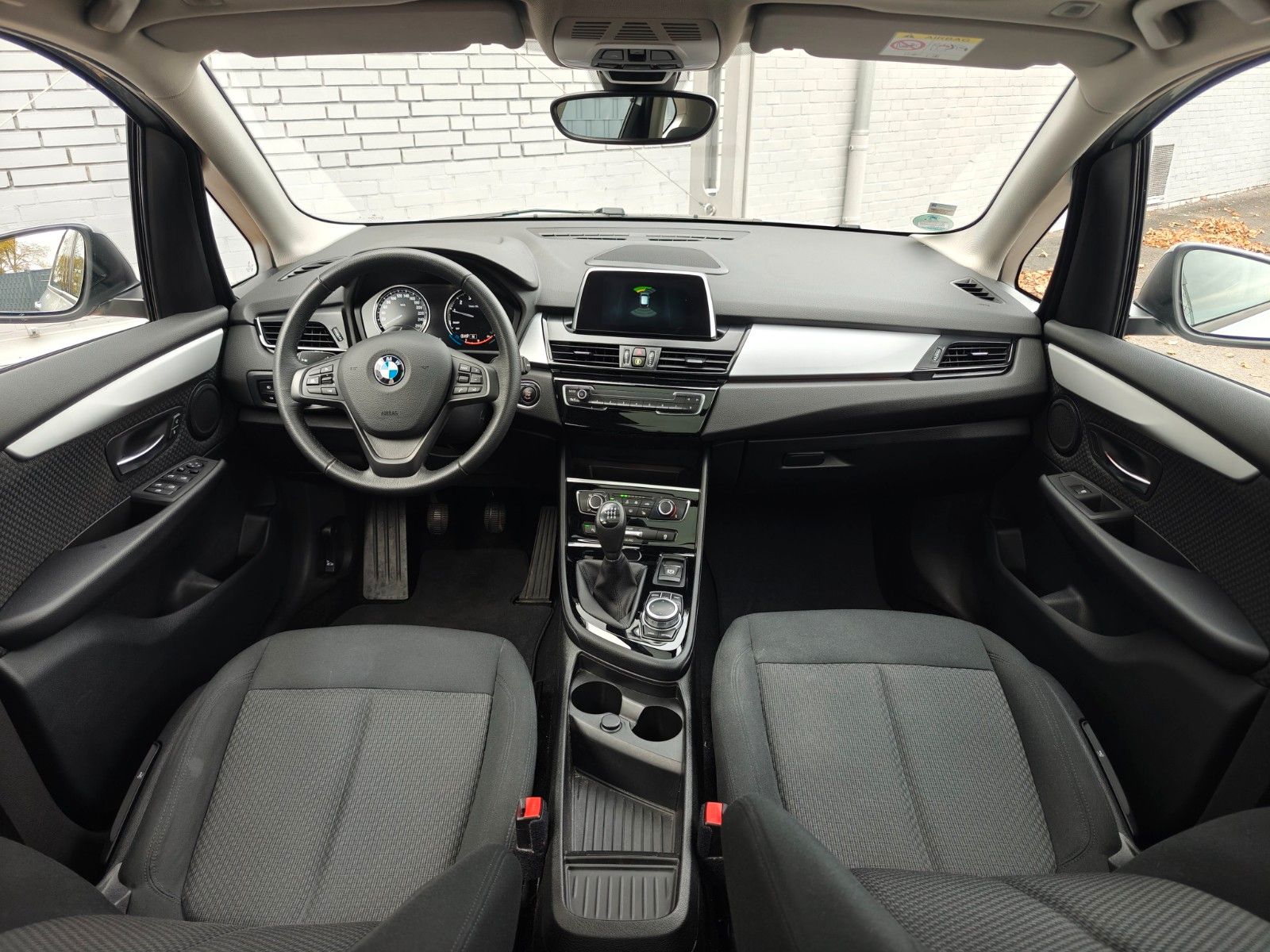 Fahrzeugabbildung BMW 216 Active Tourer