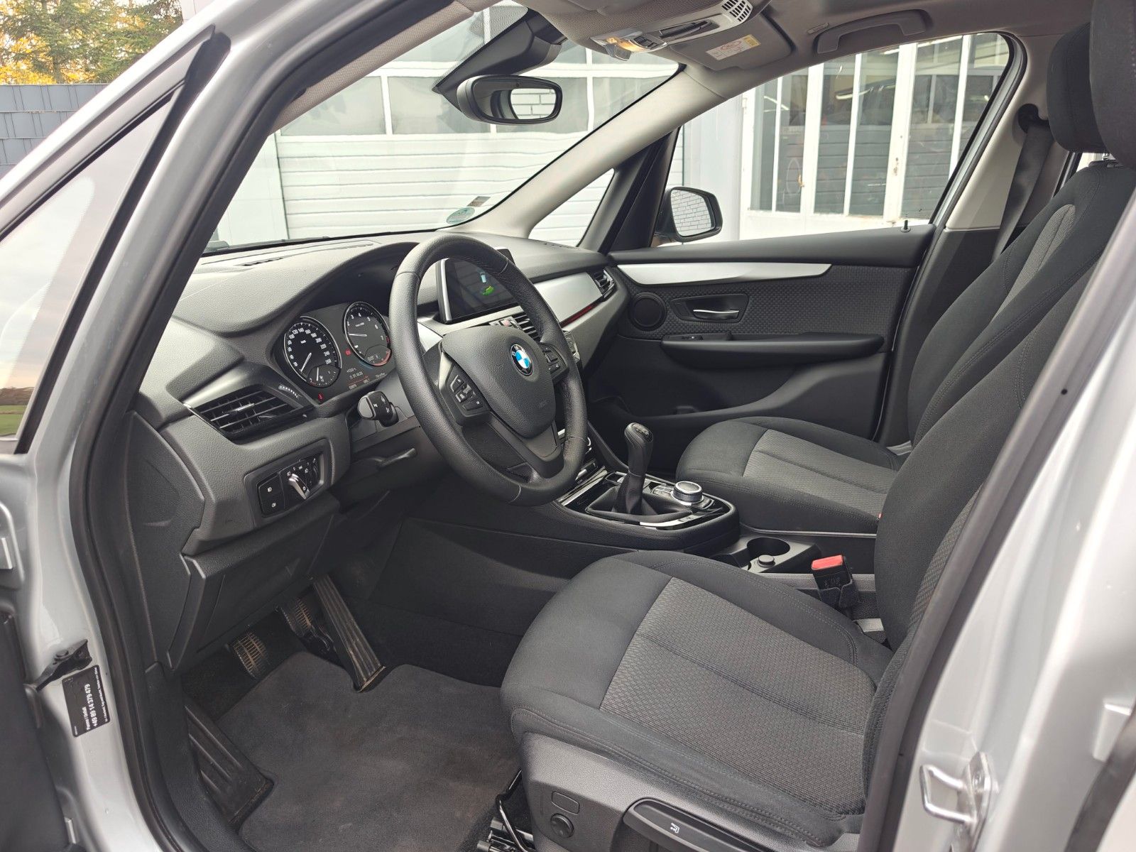 Fahrzeugabbildung BMW 216 Active Tourer