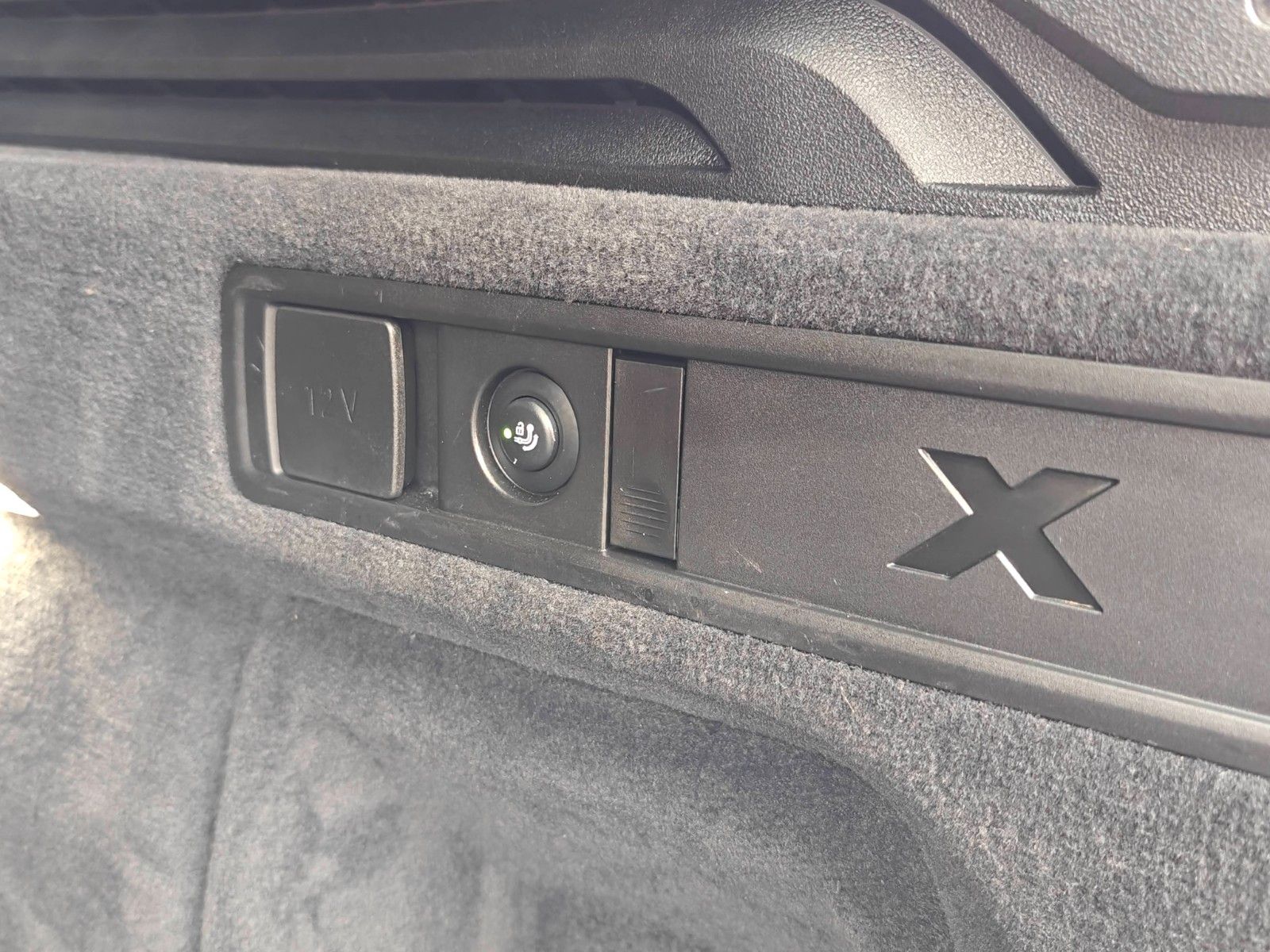 Fahrzeugabbildung BMW X5 xDrive 30d M Sport