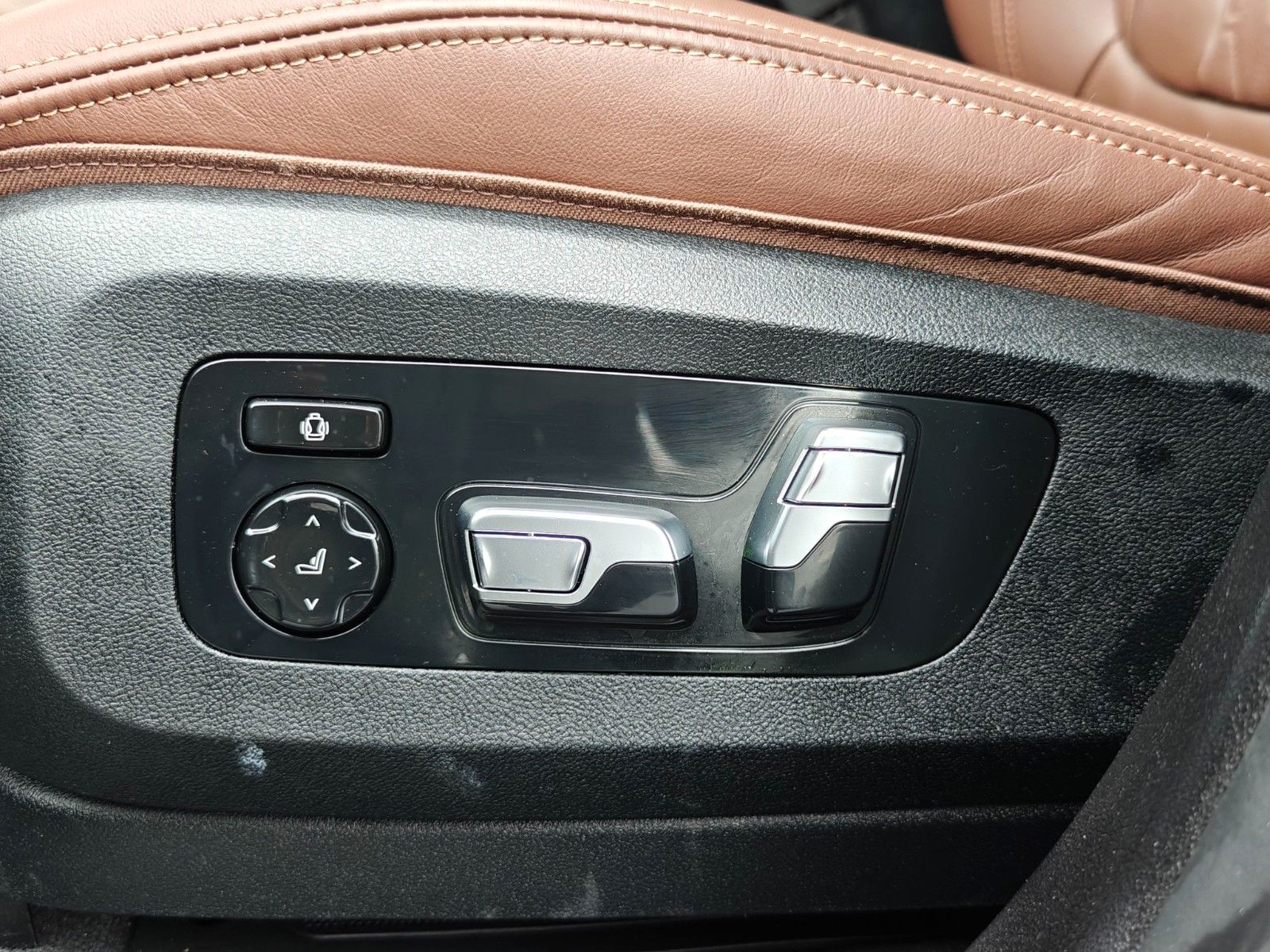 Fahrzeugabbildung BMW X5 xDrive 30d M Sport