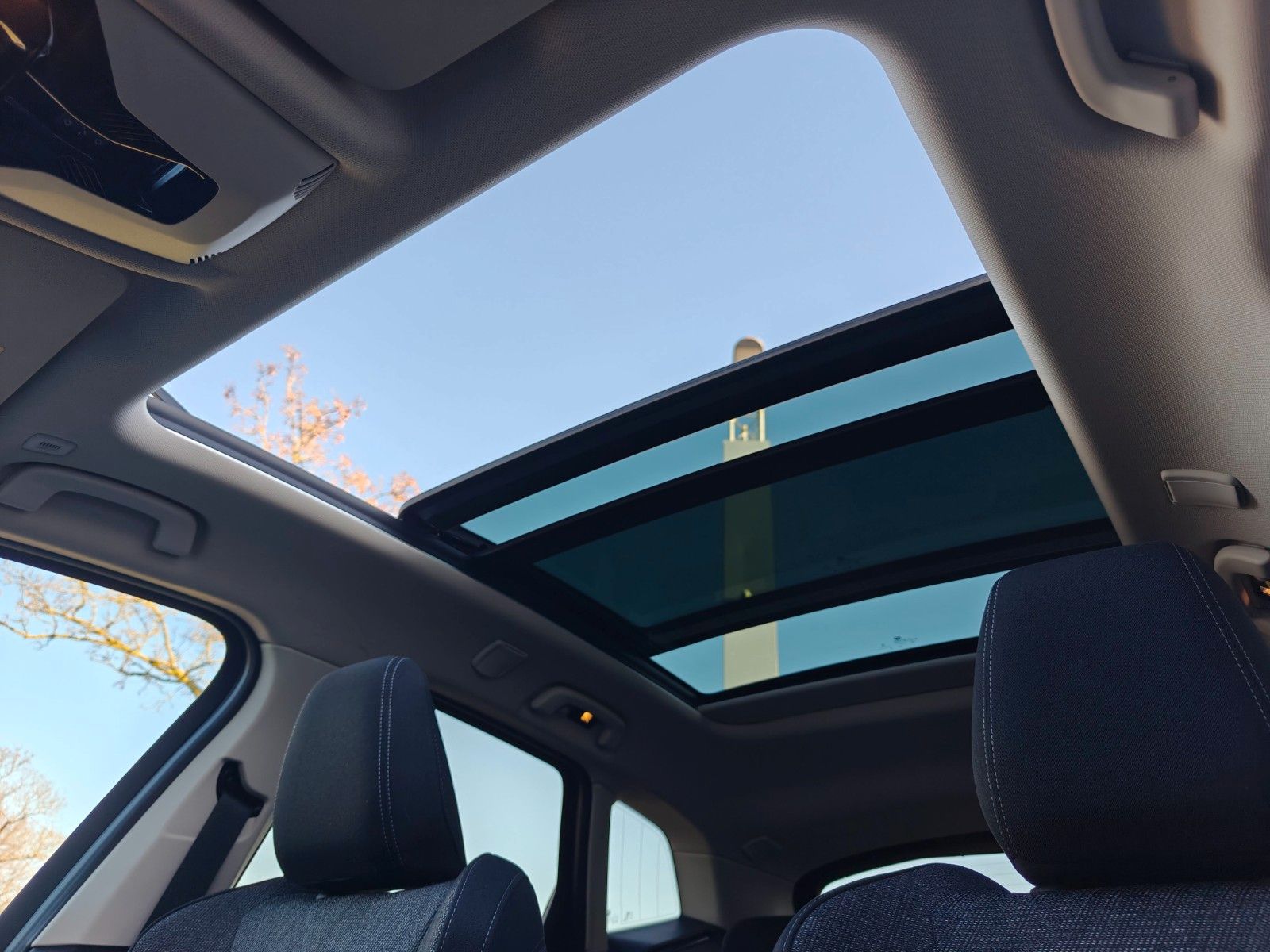 Fahrzeugabbildung BMW 218i Active Tourer