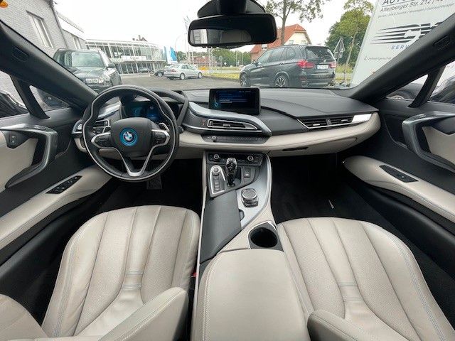 Fahrzeugabbildung BMW i8 Coupe Pure Impulse