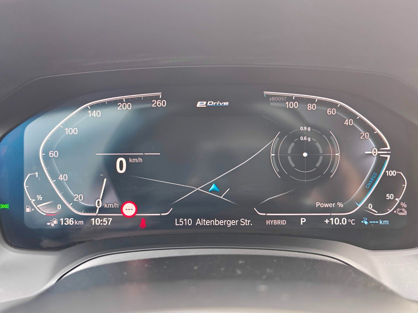 Fahrzeugabbildung BMW 330e Touring M Sport