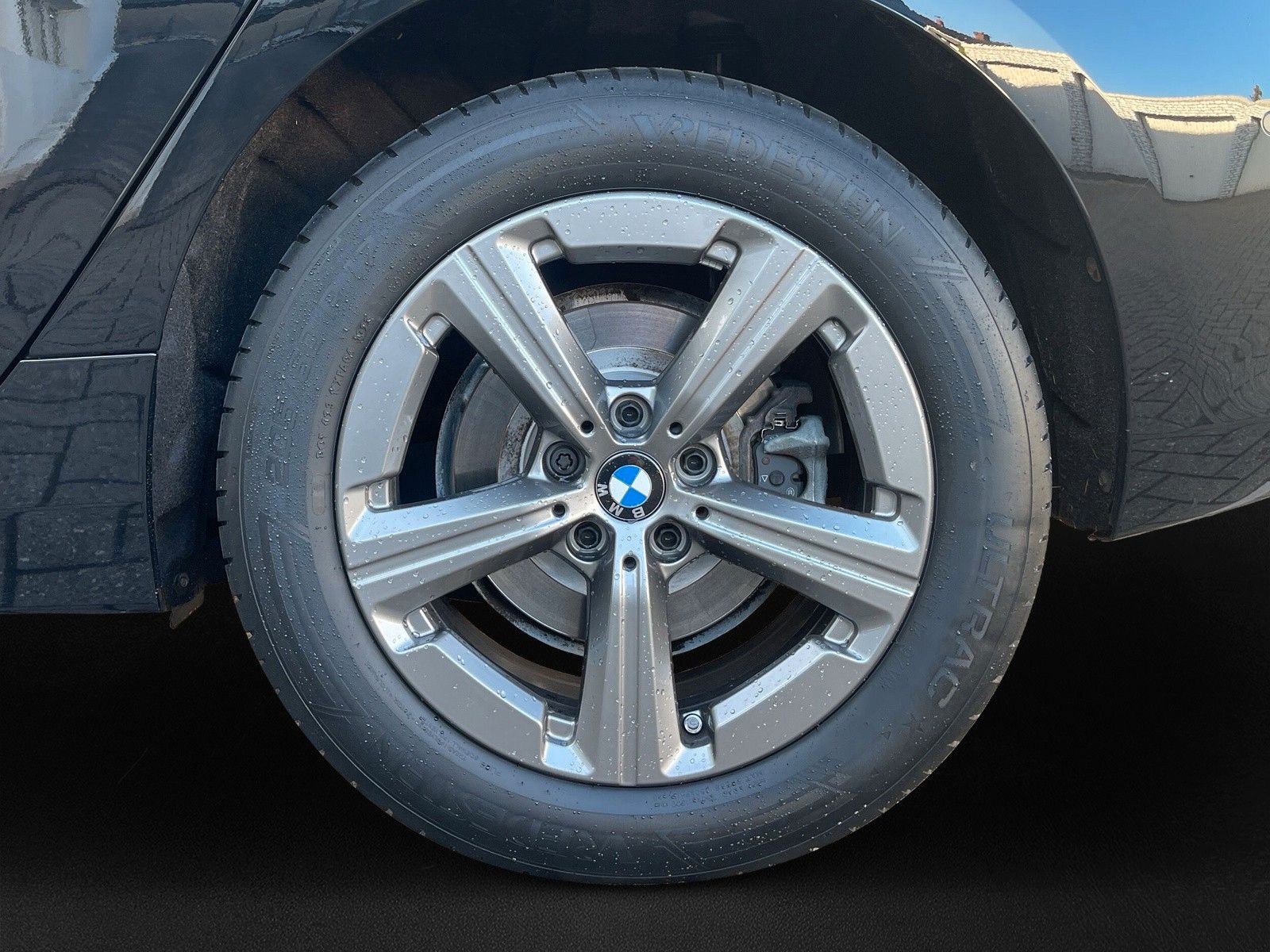 Fahrzeugabbildung BMW 218d Active Tourer
