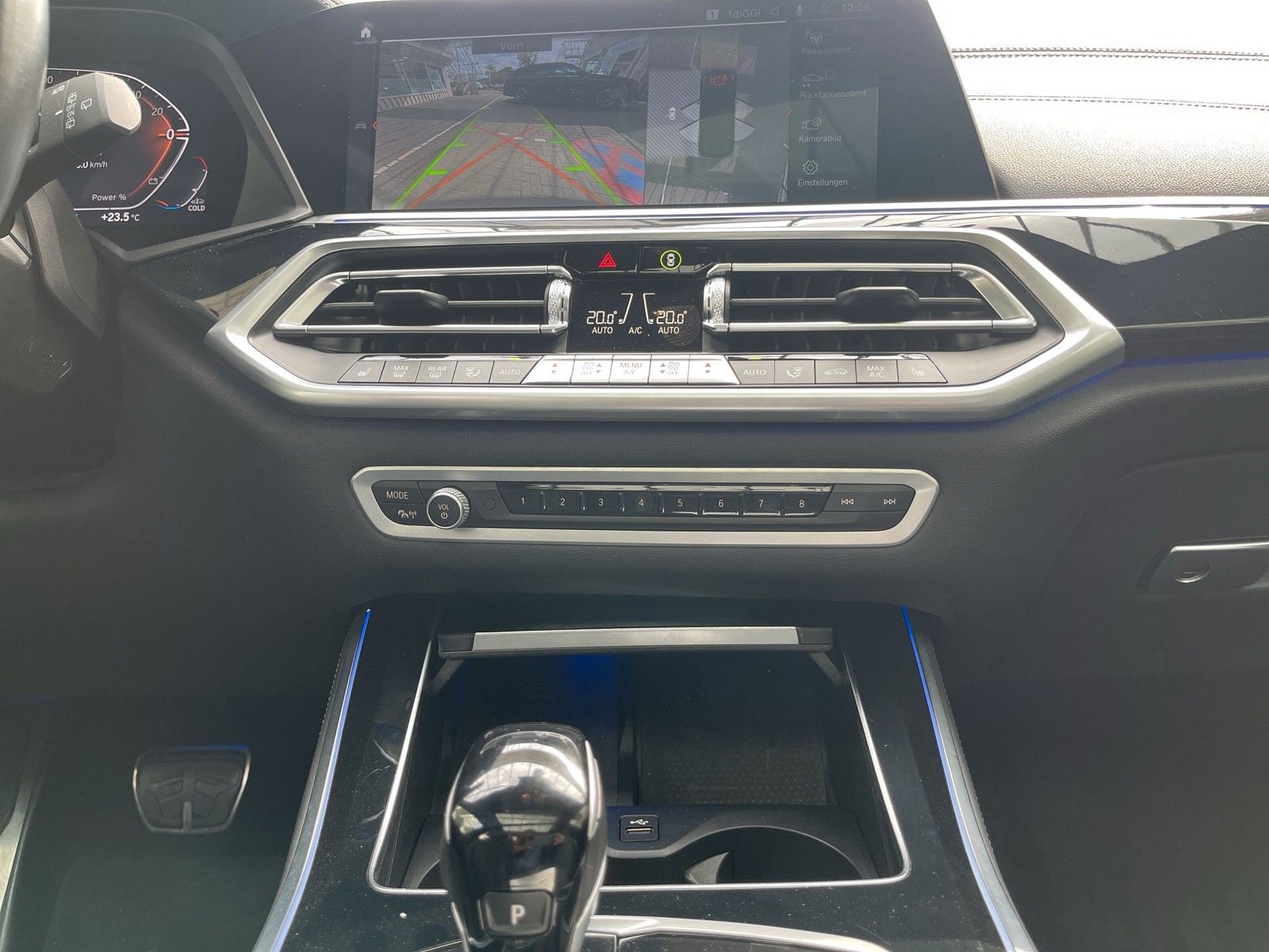 Fahrzeugabbildung BMW X5 xDrive 30 d M Sport