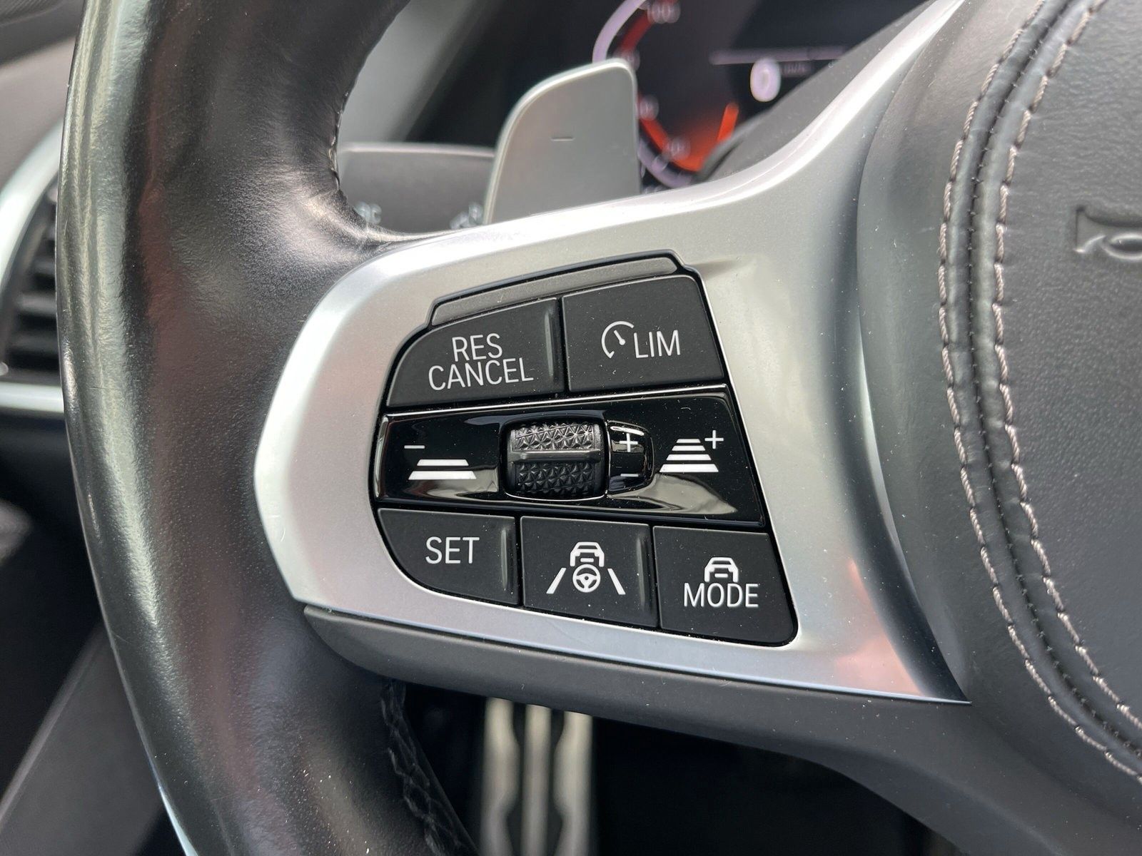 Fahrzeugabbildung BMW X5 xDrive 30 d M Sport