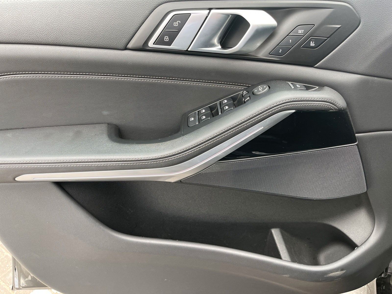 Fahrzeugabbildung BMW X5 xDrive 30 d M Sport