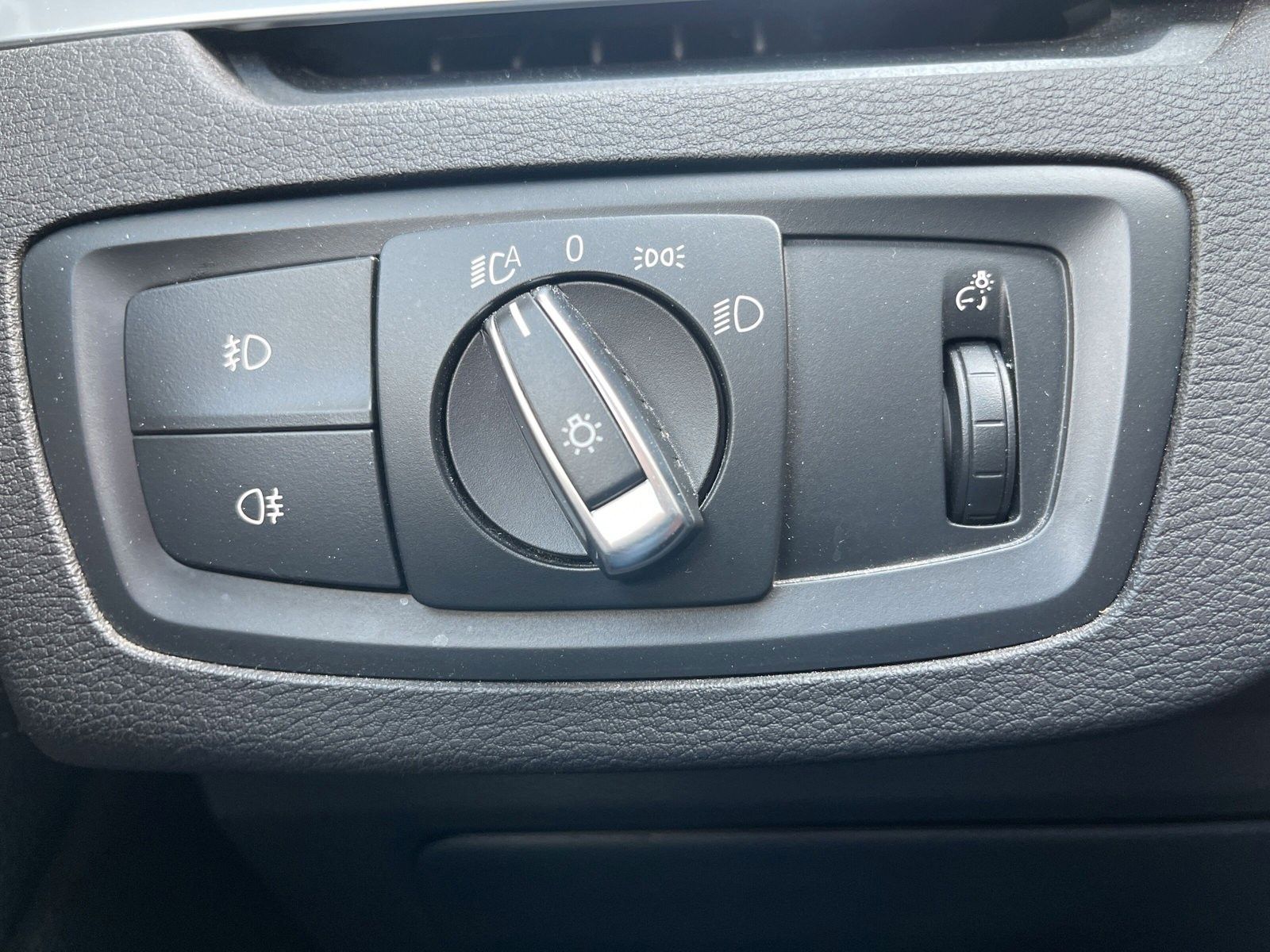 Fahrzeugabbildung BMW X1 sDrive 18 d xLine