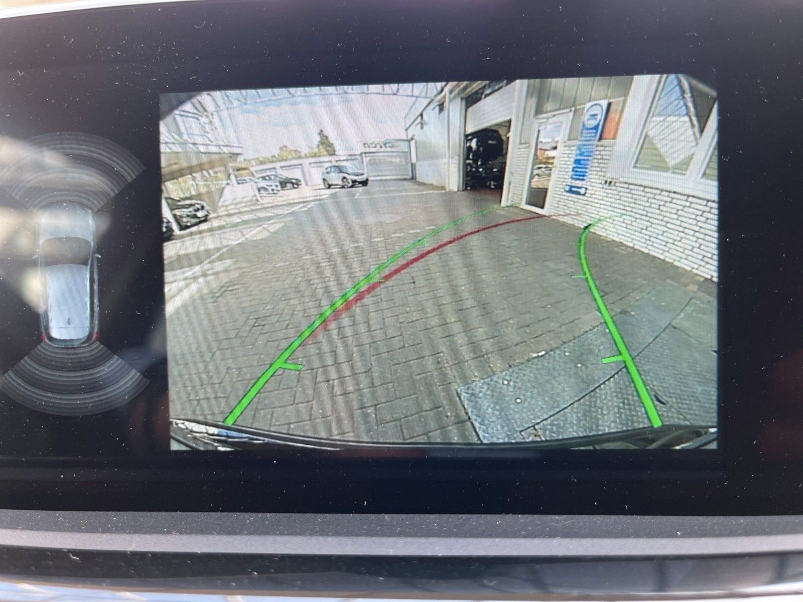 Fahrzeugabbildung BMW X1 sDrive 18 d xLine