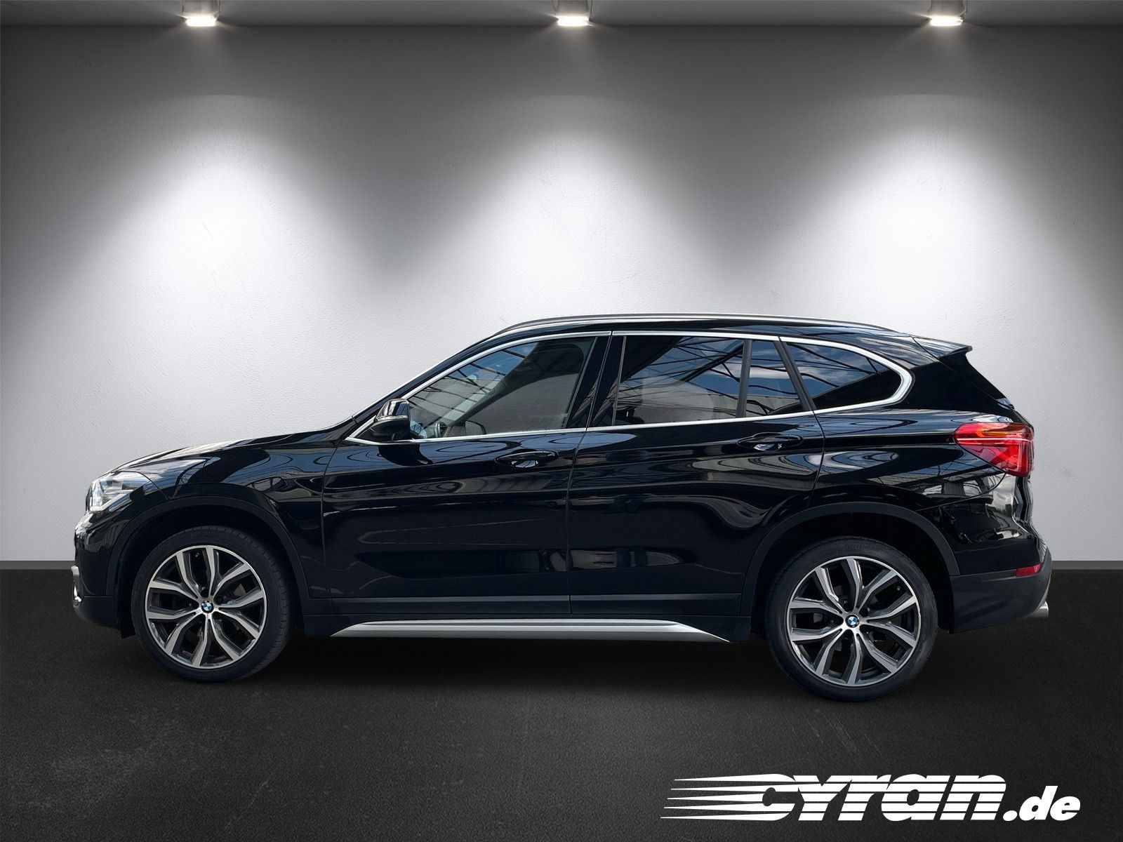 Fahrzeugabbildung BMW X1 sDrive 18 d xLine