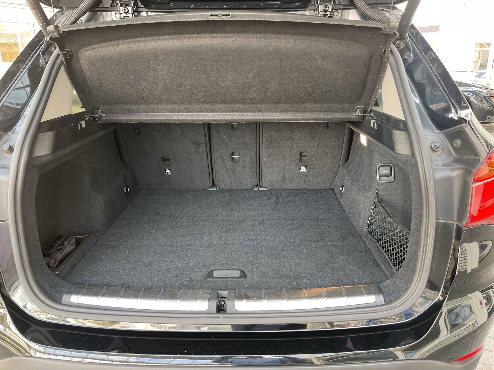 Fahrzeugabbildung BMW X1 sDrive 18 d xLine