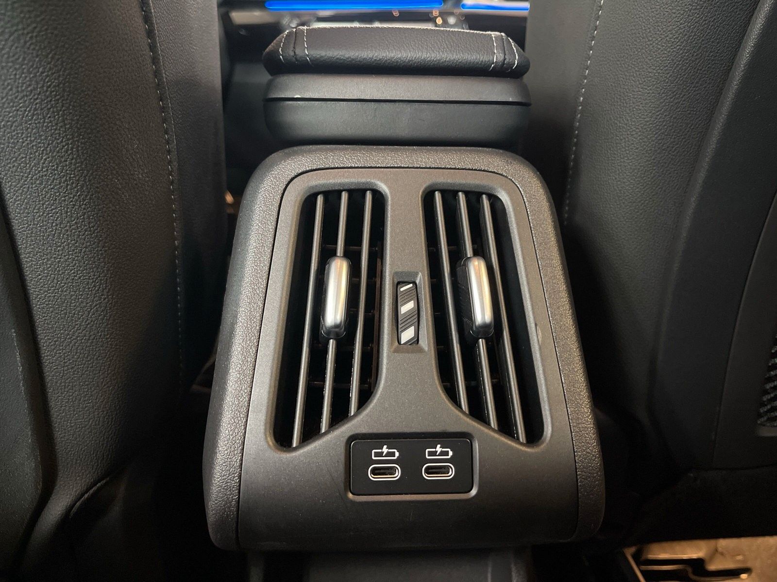 Fahrzeugabbildung BMW Active Tourer 218 i Luxury Line