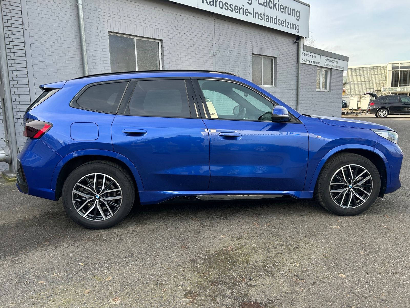 Fahrzeugabbildung BMW X1 20i sDrive M Sport