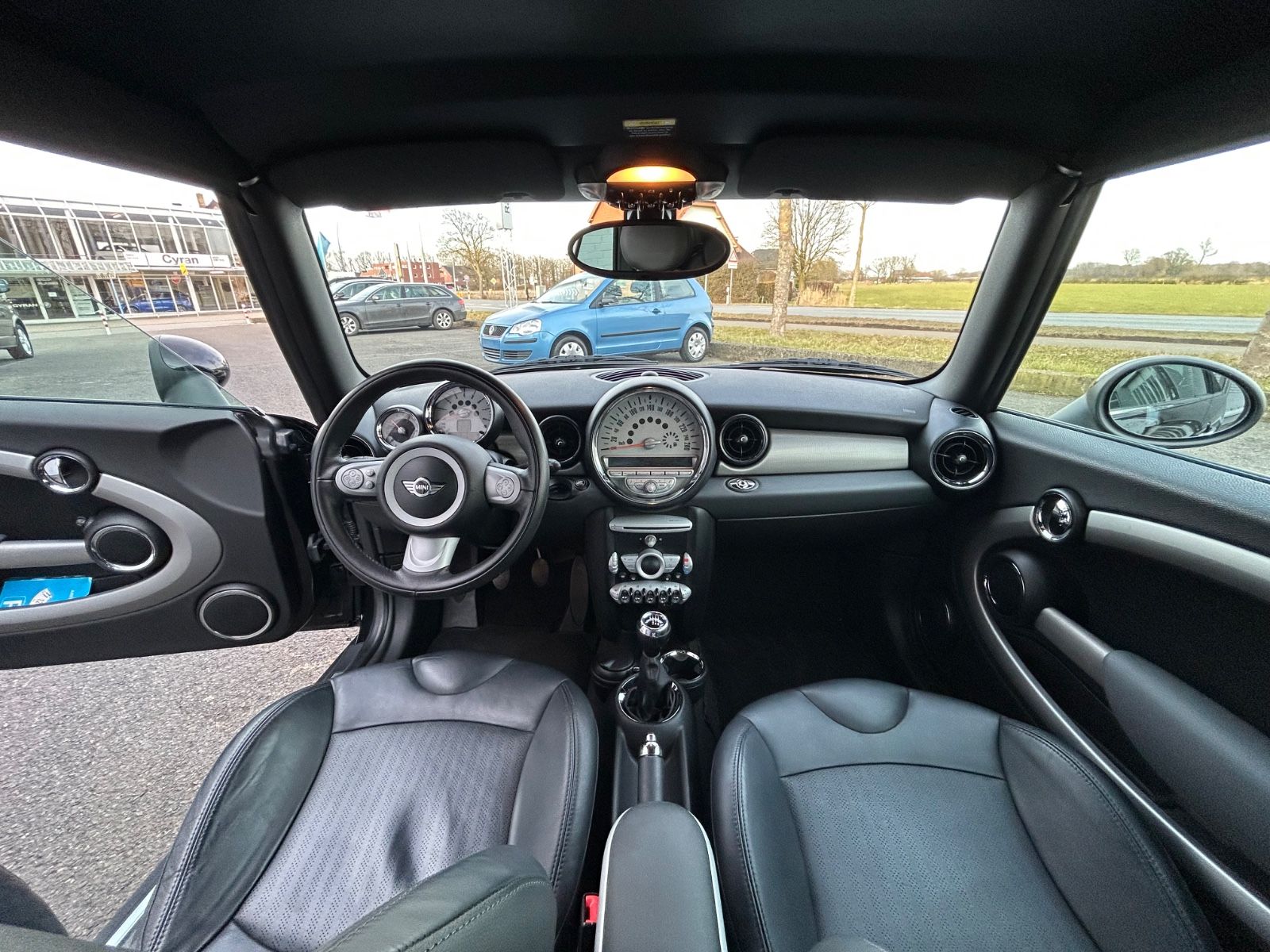 Fahrzeugabbildung MINI Cooper Cabrio