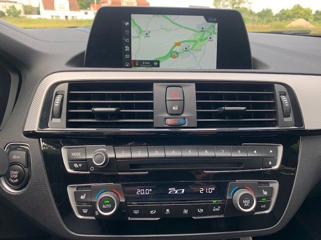 Fahrzeugabbildung BMW 120d M Sport Limousine