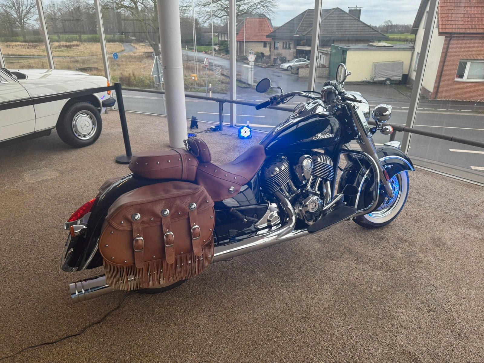 Fahrzeugabbildung Indian CHIEF VINTAGE Top Zustand - Top Ausstattung