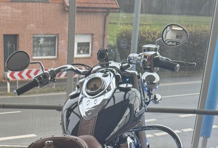 Fahrzeugabbildung Indian CHIEF VINTAGE Top Zustand - Top Ausstattung