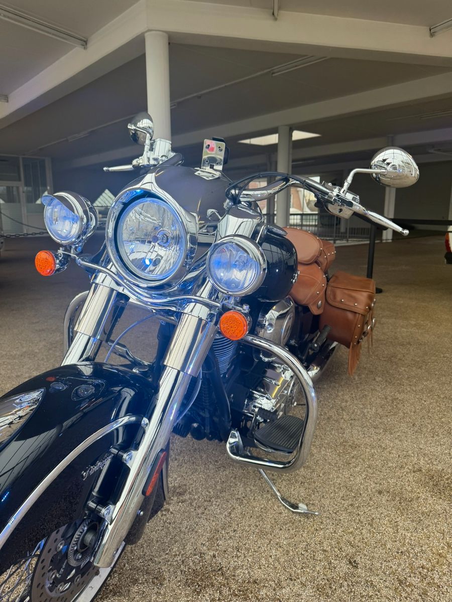 Fahrzeugabbildung Indian CHIEF VINTAGE Top Zustand - Top Ausstattung