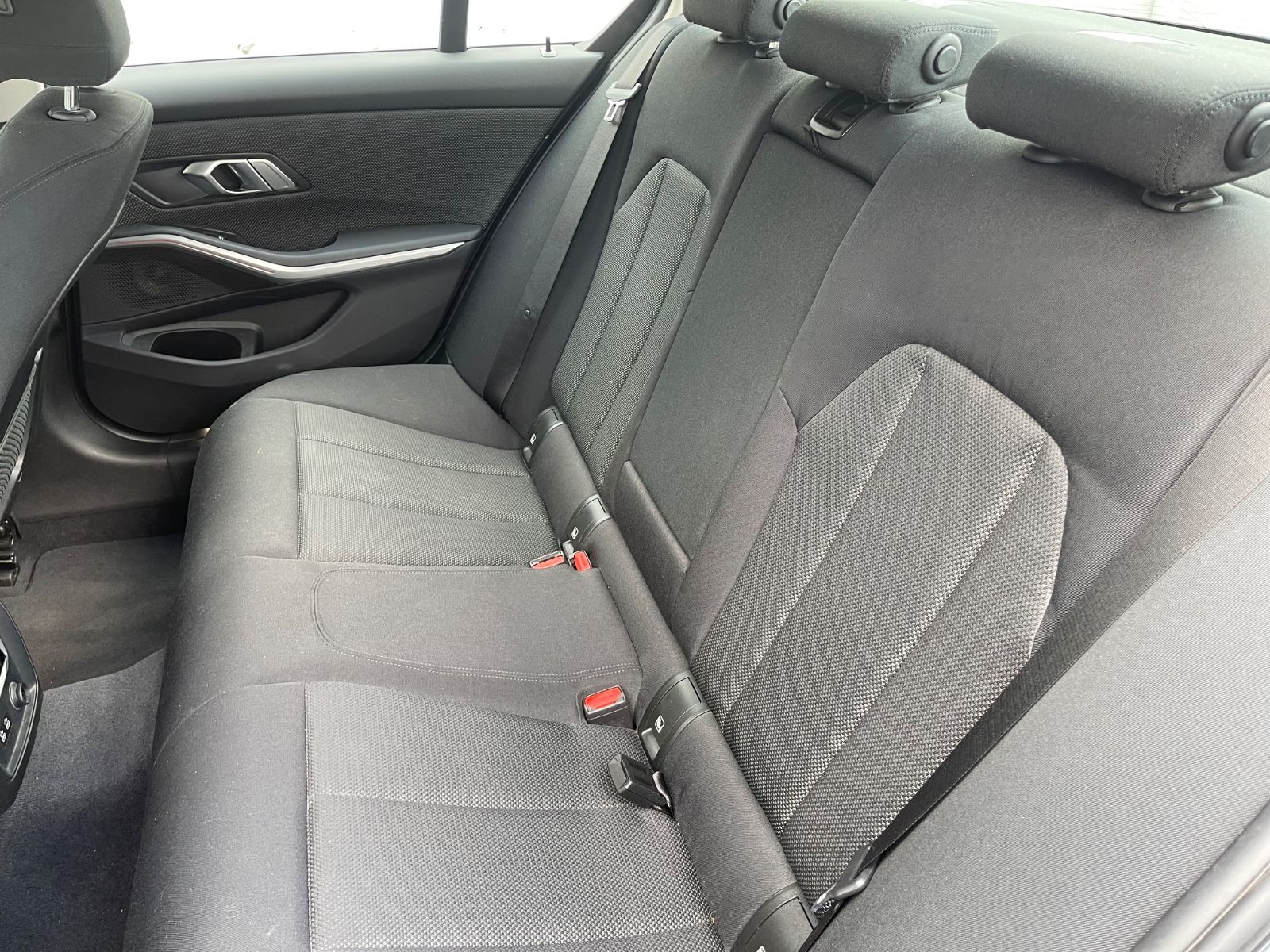 Fahrzeugabbildung BMW 320 dA Advantage