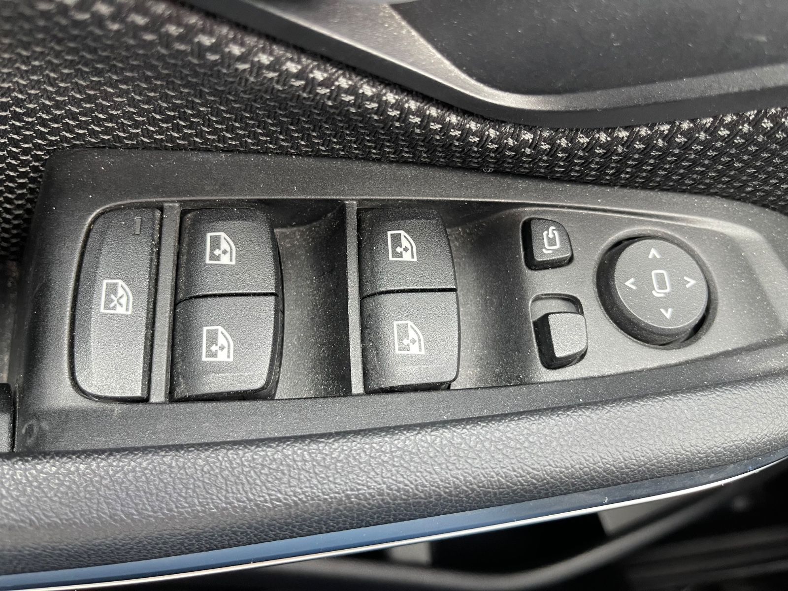 Fahrzeugabbildung BMW 320 dA Advantage