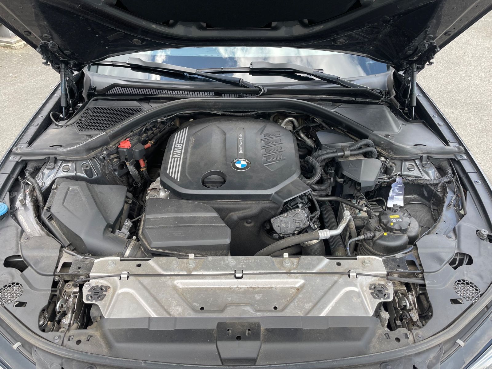 Fahrzeugabbildung BMW 320 dA Advantage