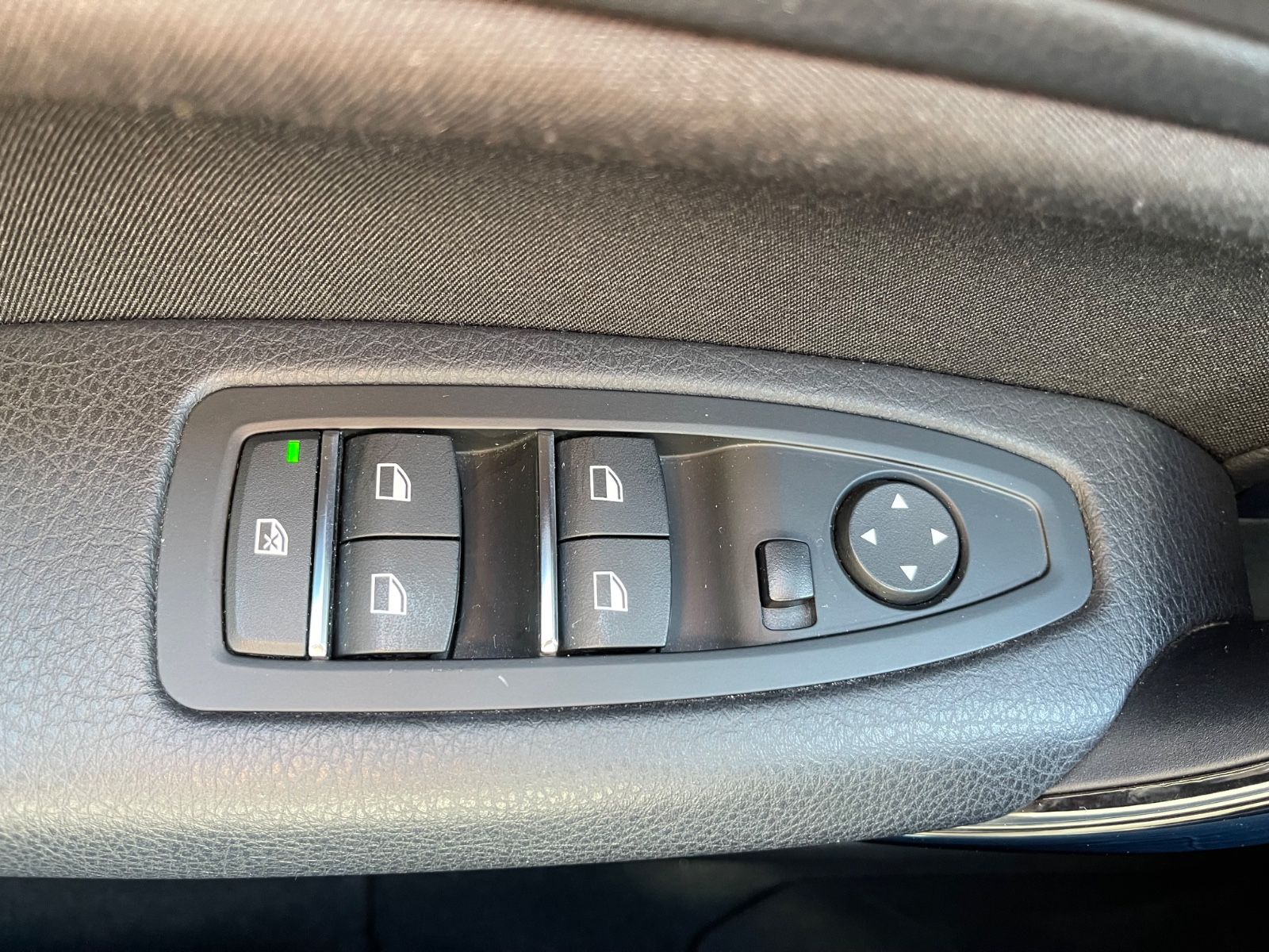 Fahrzeugabbildung BMW 118 i Sport Line