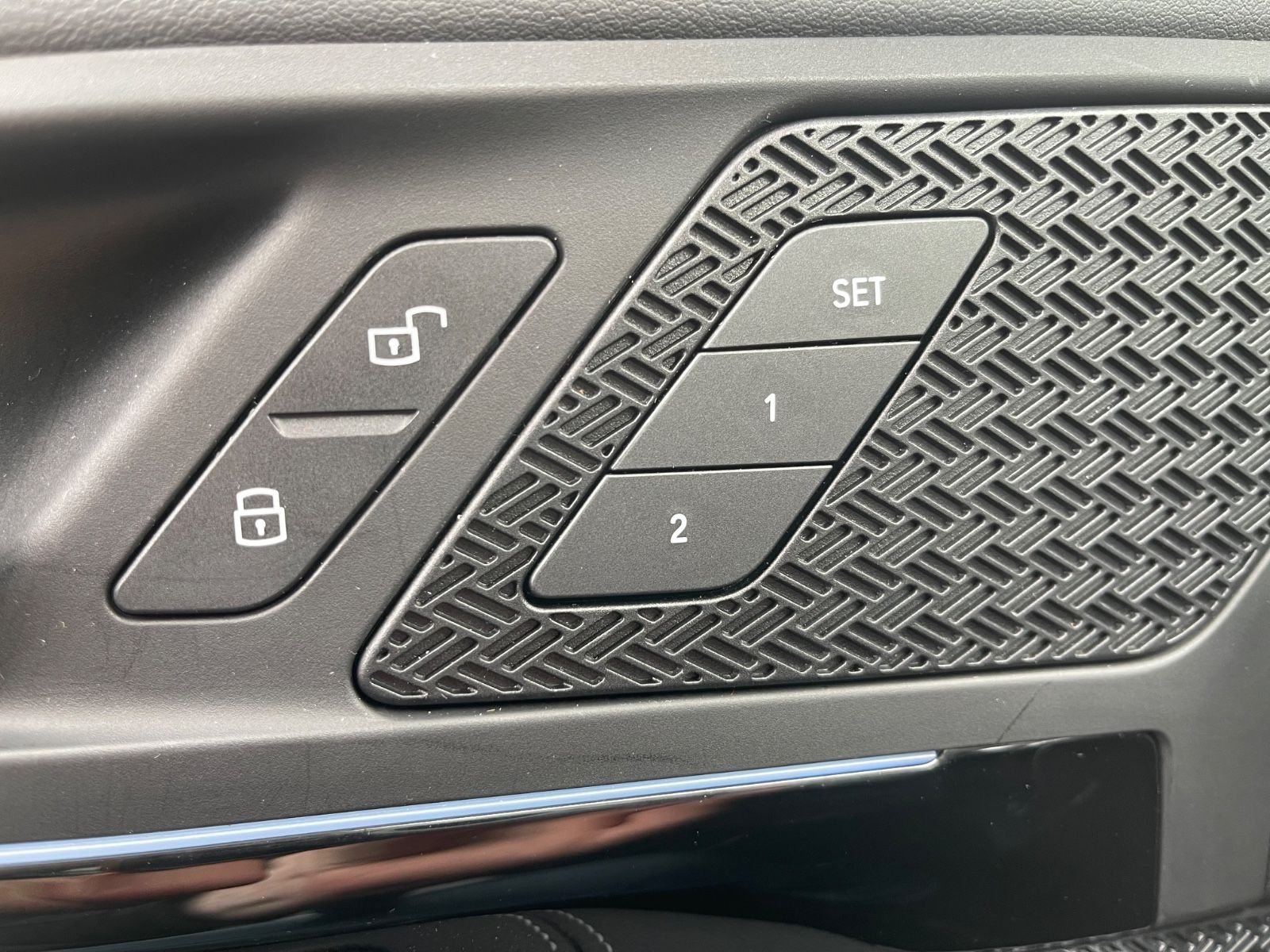 Fahrzeugabbildung BMW 218 Active Tourer